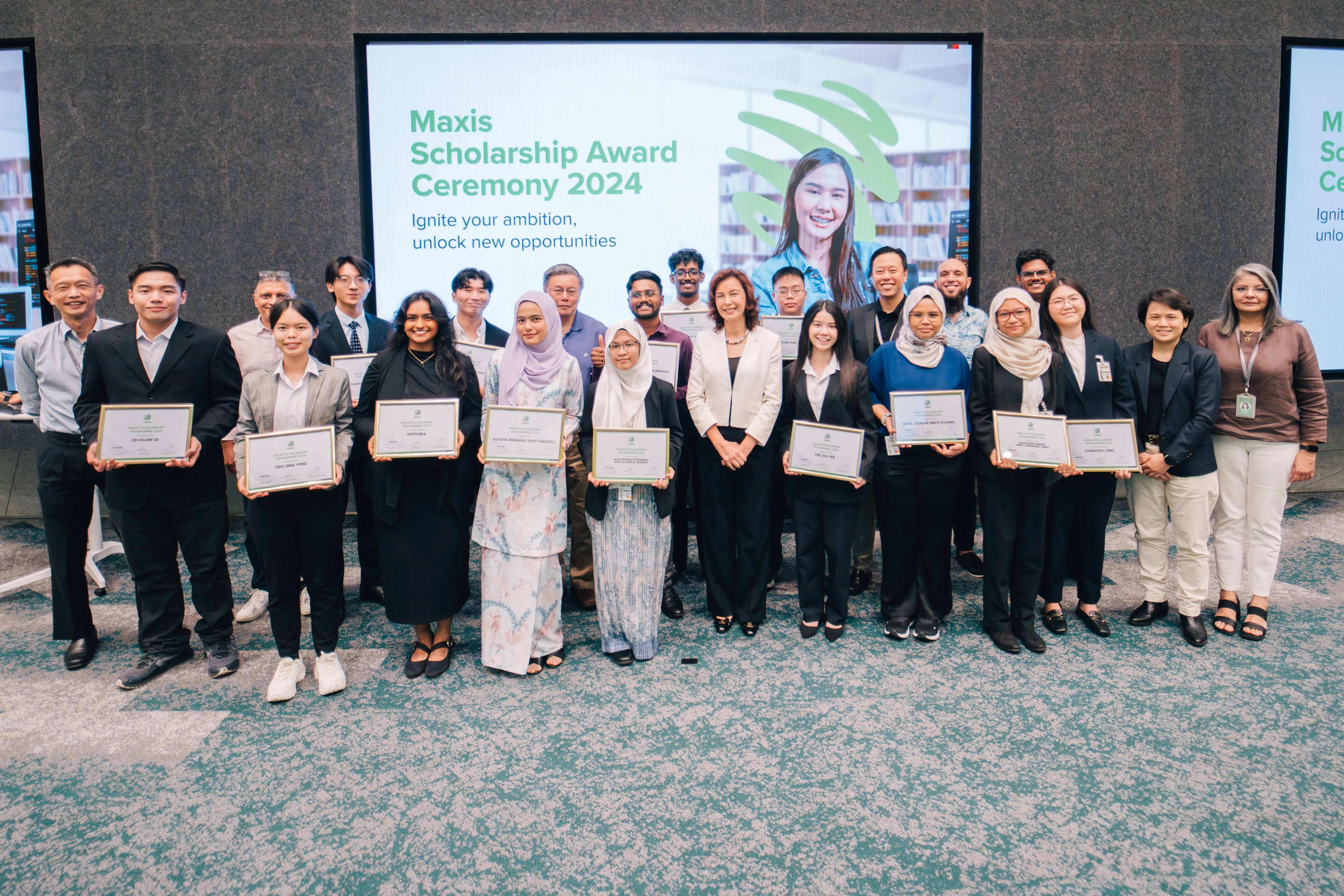 Maxis nurtures future-ready talent with scholarships for Malaysian students pursuing STEM courses 