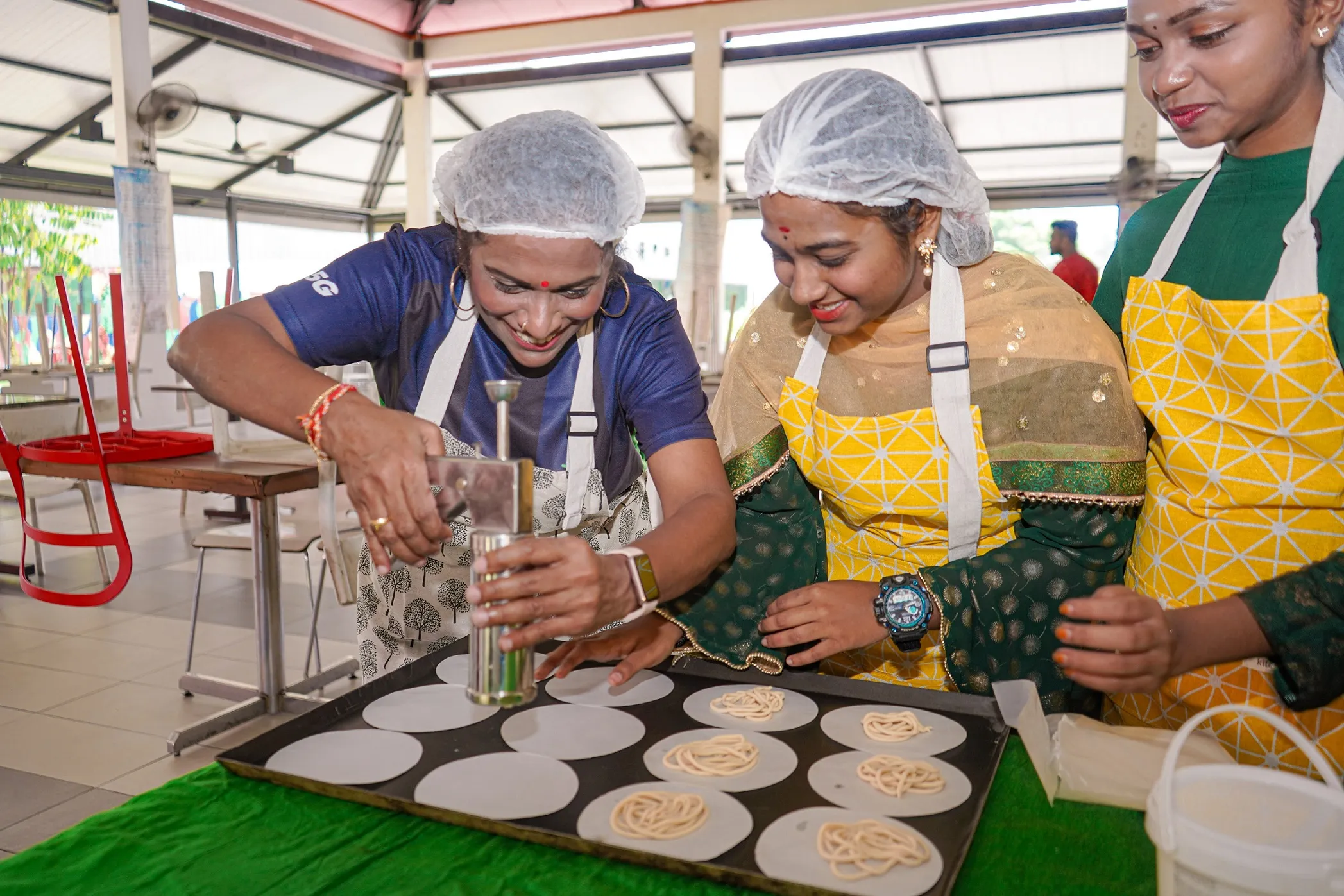 Muruku making